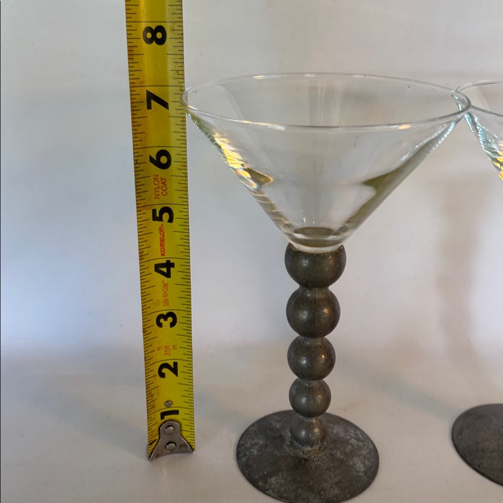 VINTAGE 1950’s SET OF 2 BEAUTIFUL MARTINI - WINE GLASSES WITH SILVER METAL STEMS - Picture 5 of 8